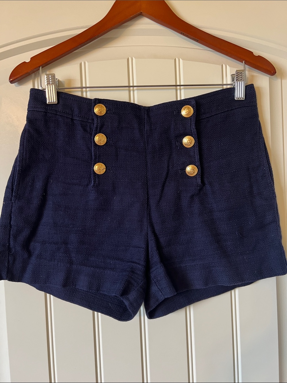 Banana Republic Navy Button Front Women’s Shorts, size 2